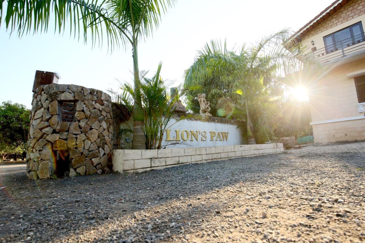 Gir Lions Paw Resort With Swimming Pool Гирский лес Экстерьер фото